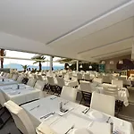 Ξενοδοχείο Delta 3*