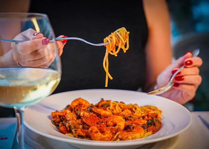 黛尔塔酒店 3* 费特希耶