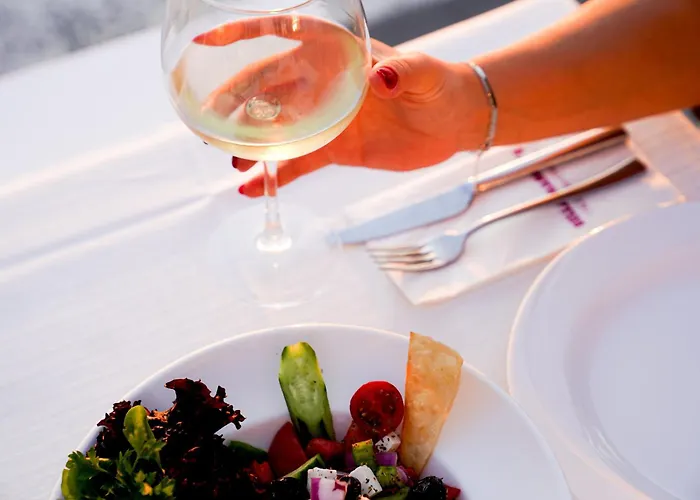 黛尔塔酒店 3* 费特希耶